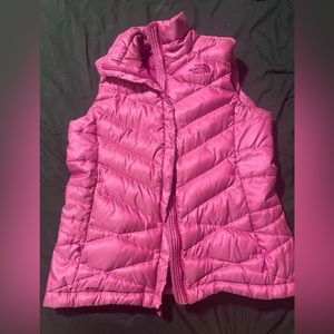 Womens pink north face vest small
